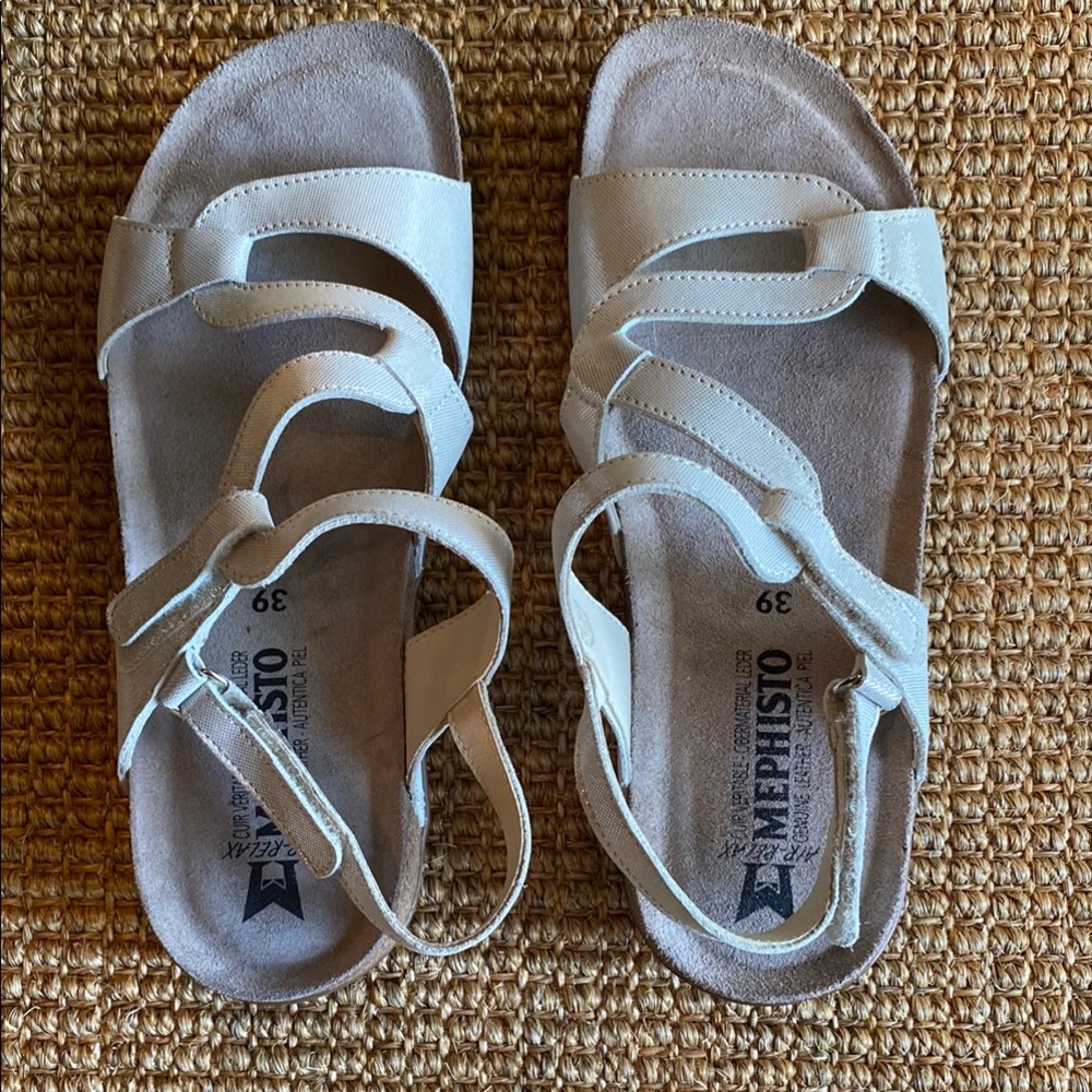 Mephisto Silver metallic Adelie Sandals Euro size 39 (9). Worn once.